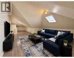 550 JAMES Street N - 21