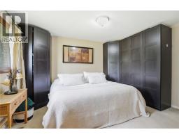 318 FREELTON Road - 18