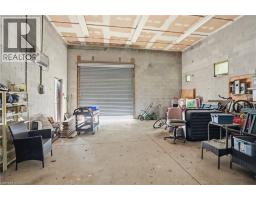 318 FREELTON Road - 40