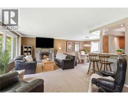 318 FREELTON Road - 6