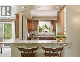 318 FREELTON Road - 8