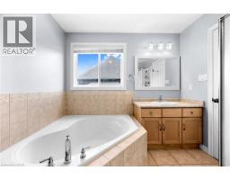 4 CLAIRFIELDS Drive - 34