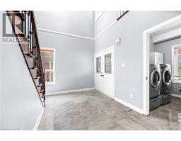 4 CLAIRFIELDS Drive - 8