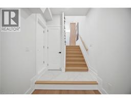 1230 ALEXANDRA Avenue - 33