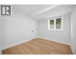 1230 ALEXANDRA Avenue - 37