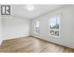 39 BURLINGTON Street E - 21