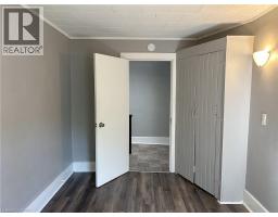 100 - 102 STANLEY Street - 34