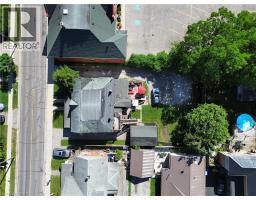 100 - 102 STANLEY Street - 45