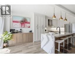 39 BELLHOUSE Avenue - 8