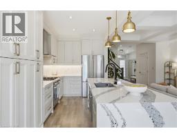 39 BELLHOUSE Avenue - 9