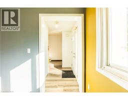 121 UNIVERSITY Avenue E UnitNo. 102 - 3