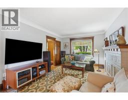 16 CONNAUGHT Avenue N - 13