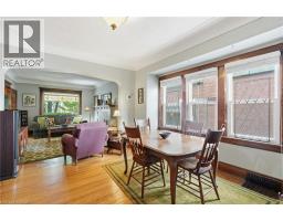 16 CONNAUGHT Avenue N - 16