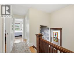 16 CONNAUGHT Avenue N - 25