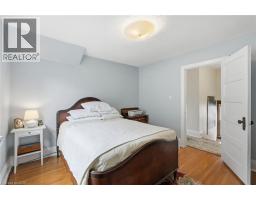 16 CONNAUGHT Avenue N - 30