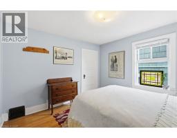 16 CONNAUGHT Avenue N - 31