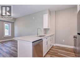 33 MURRAY Court UnitNo. 2 - 15