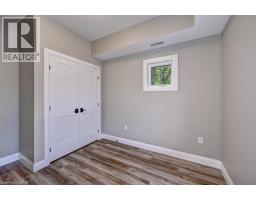 33 MURRAY Court UnitNo. 2 - 25