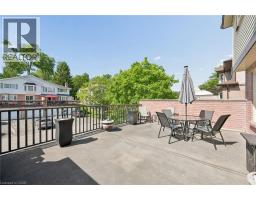 236 KINGSWOOD Drive UnitNo. 8 - 18