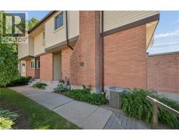 236 KINGSWOOD Drive UnitNo. 8 - 8