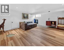 26 CAMPBELL Avenue - 32