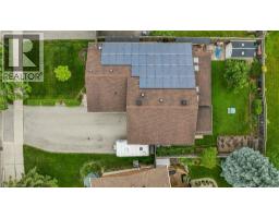 552 GREENBROOK Drive - 24
