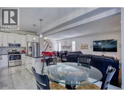 17 NARBONNE Crescent - 19