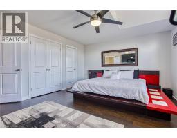 17 NARBONNE Crescent - 22