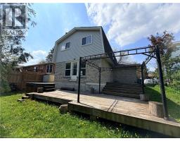 34 WOODRIDGE Drive - 22