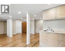 10 KLEMSCOTT Road - 28