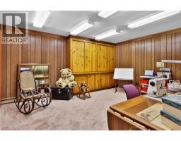 2360 8 Side Road - 37