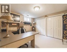 33 GOLFVIEW Crescent - 33