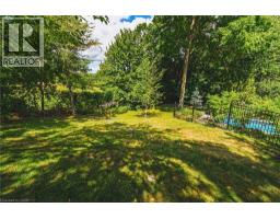 33 GOLFVIEW Crescent - 46