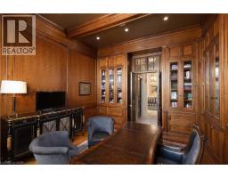 2054 LAKESHORE Road E - 14