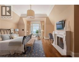 2054 LAKESHORE Road E - 20