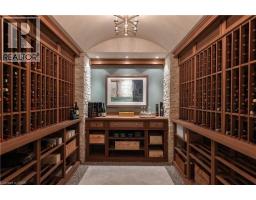 2054 LAKESHORE Road E - 26