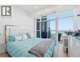16 CONCORD Place UnitNo. 808 - 10