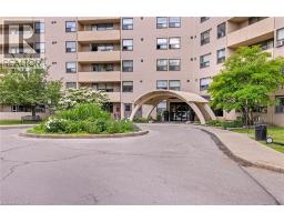 700 DYNES Road UnitNo. 414 - 1