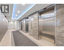 700 DYNES Road UnitNo. 414 - 3