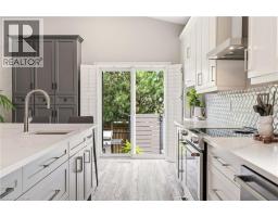 34 PENTLAND Road - 15