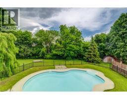 37 ALDERGRANGE Avenue - 26