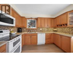 621 TOMAHAWK Crescent - 14