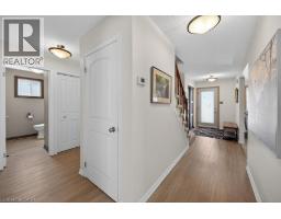 621 TOMAHAWK Crescent - 21
