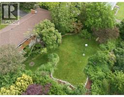 12 KEW Court - 26