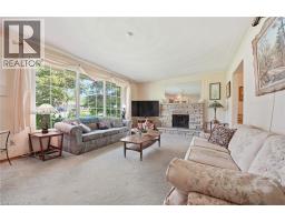 12 KEW Court - 8