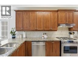 29 SUNNYCROFT Court - 14