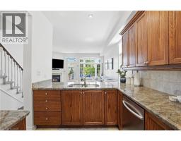 29 SUNNYCROFT Court - 15