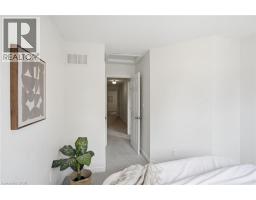 29 SUNNYCROFT Court - 25