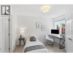 29 SUNNYCROFT Court - 26