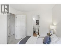 29 SUNNYCROFT Court - 28